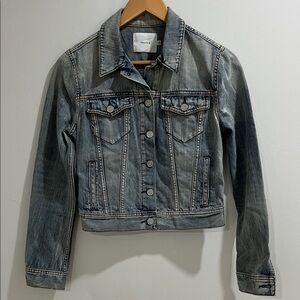 Aritzia Talula Women’s Jean Jacket S Faded Blue Denim Coat 100% Cotton Casual
